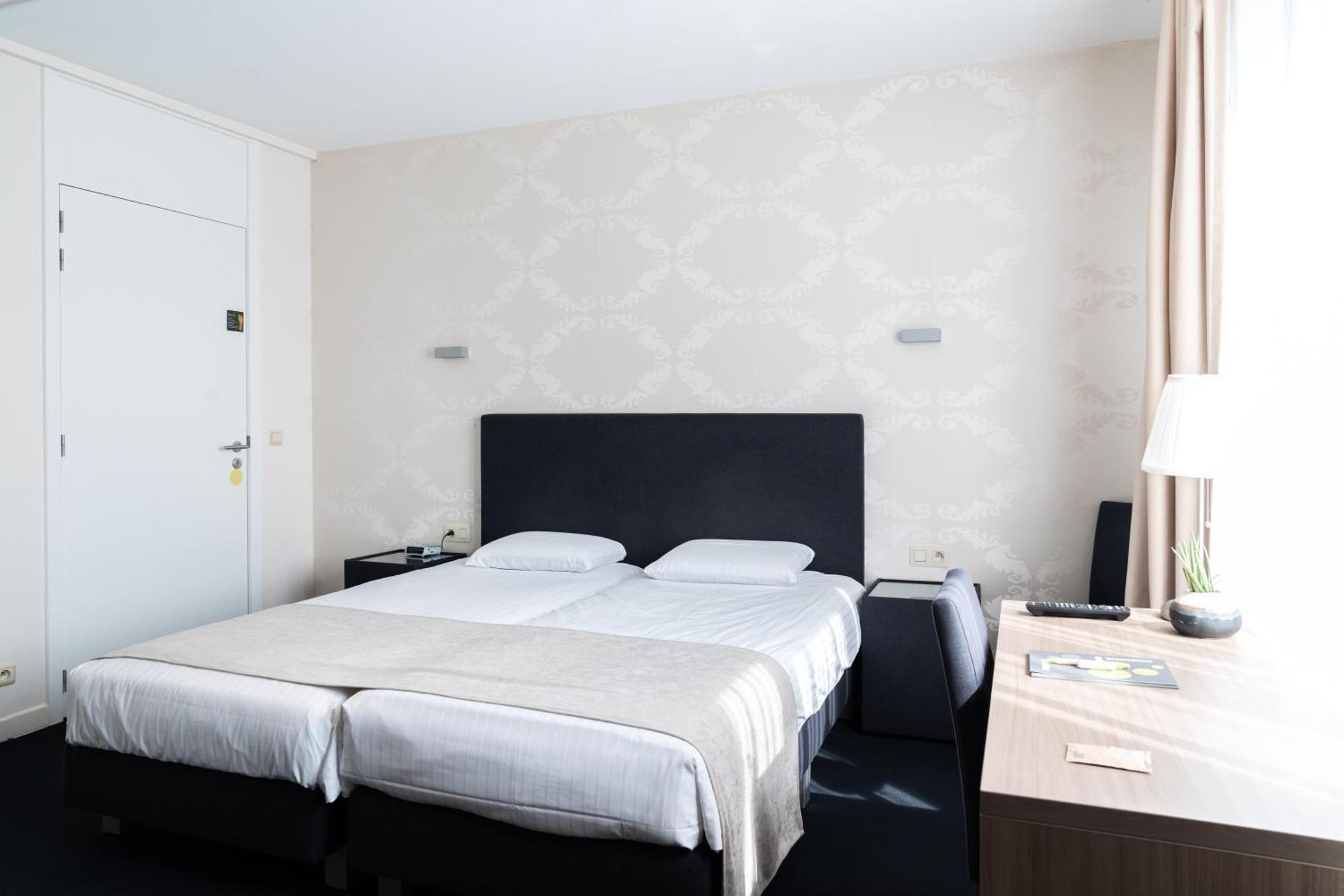 Hotel Essenza Puurs Εξωτερικό φωτογραφία