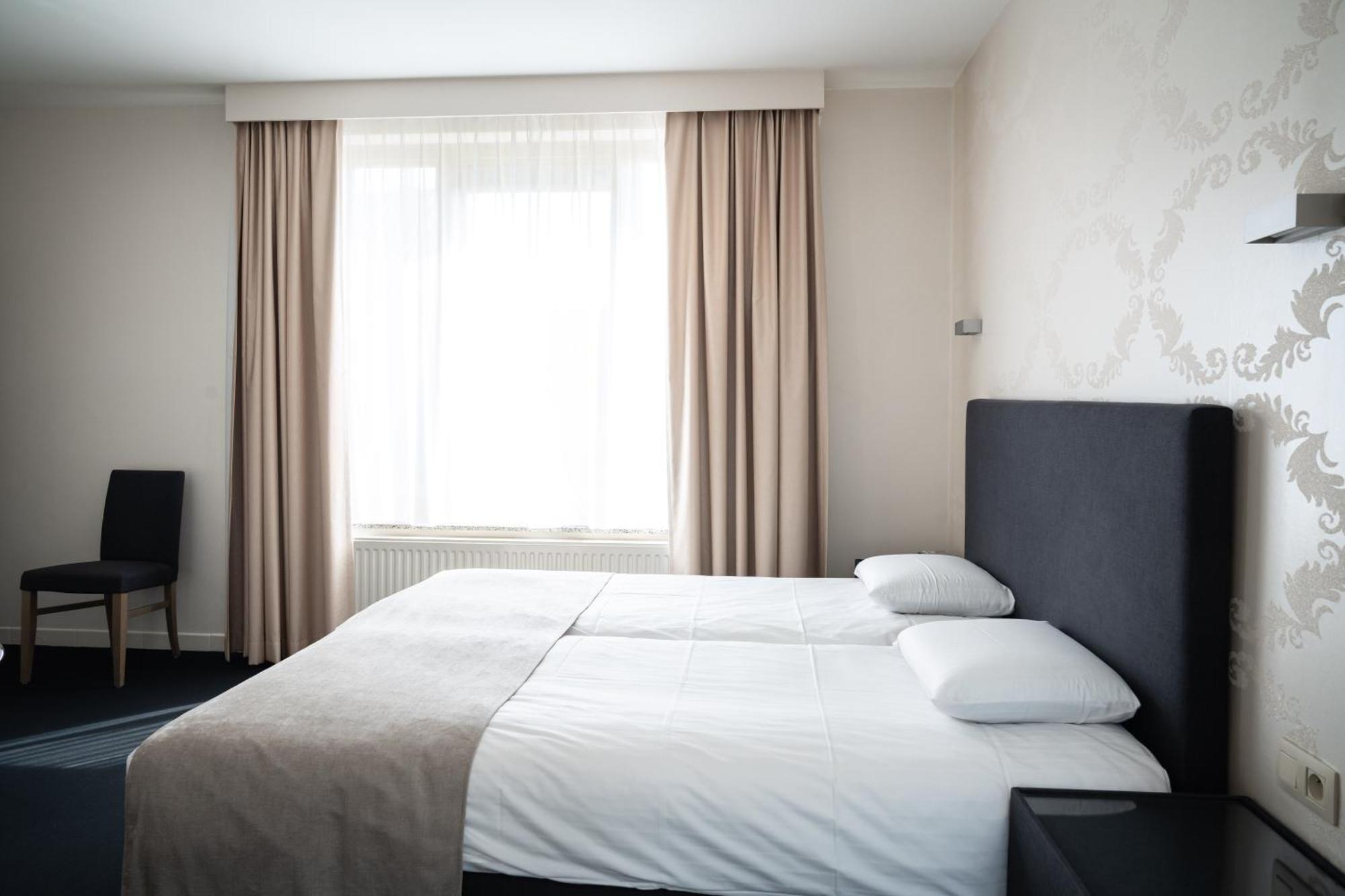 Hotel Essenza Puurs Εξωτερικό φωτογραφία