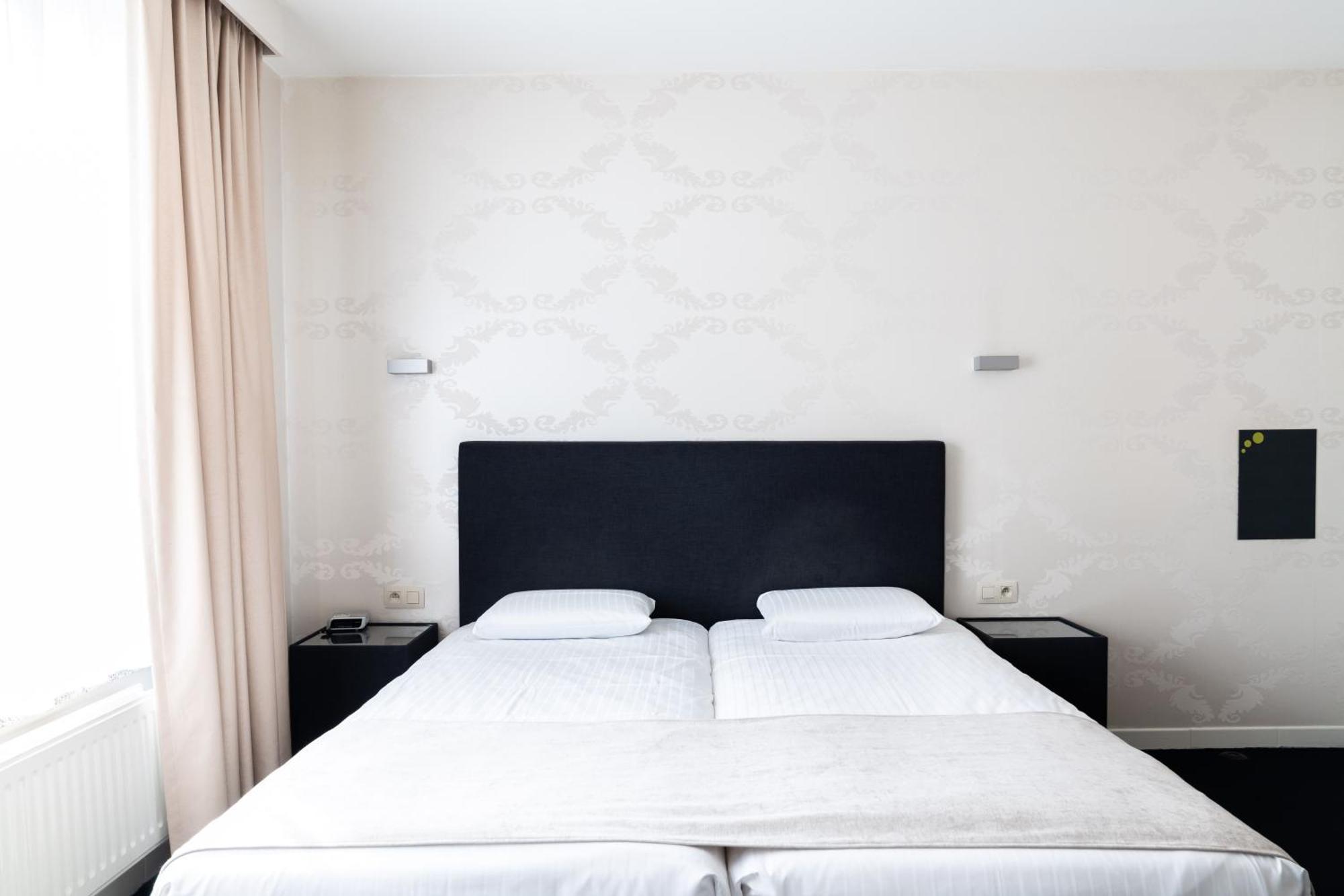 Hotel Essenza Puurs Εξωτερικό φωτογραφία