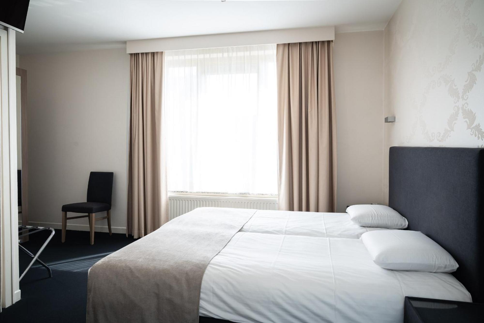 Hotel Essenza Puurs Εξωτερικό φωτογραφία