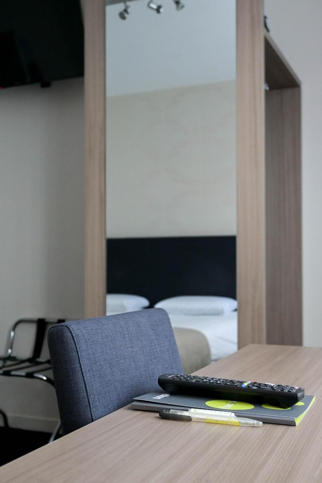 Hotel Essenza Puurs Εξωτερικό φωτογραφία