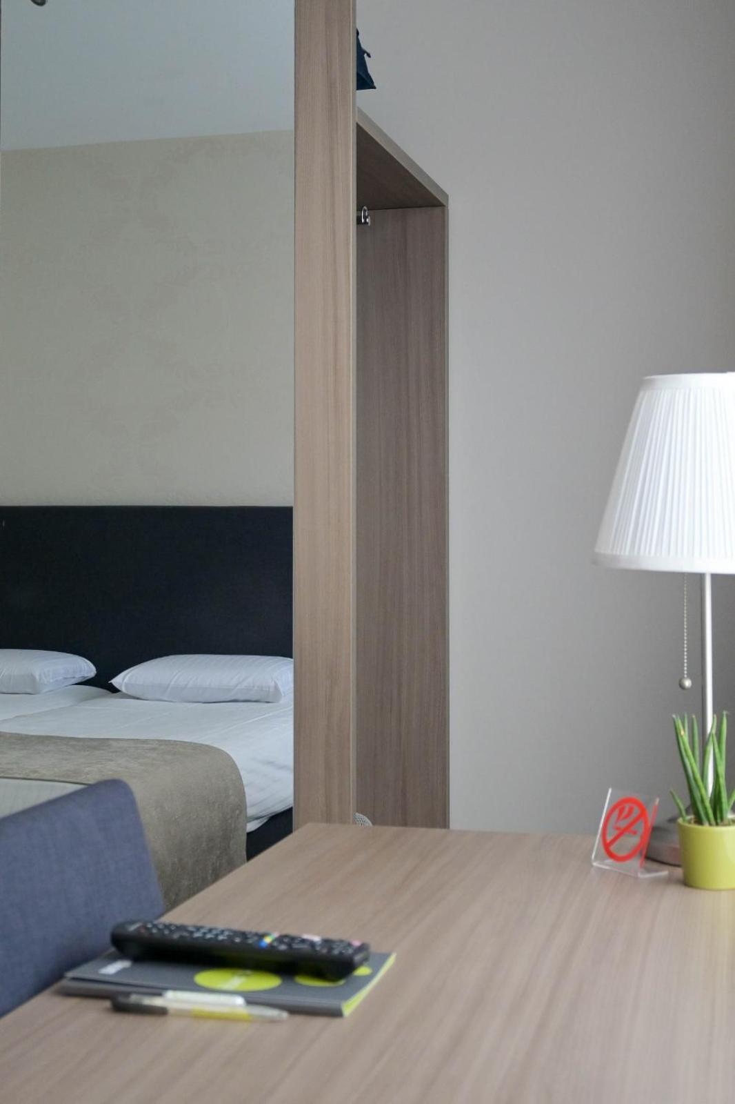Hotel Essenza Puurs Εξωτερικό φωτογραφία