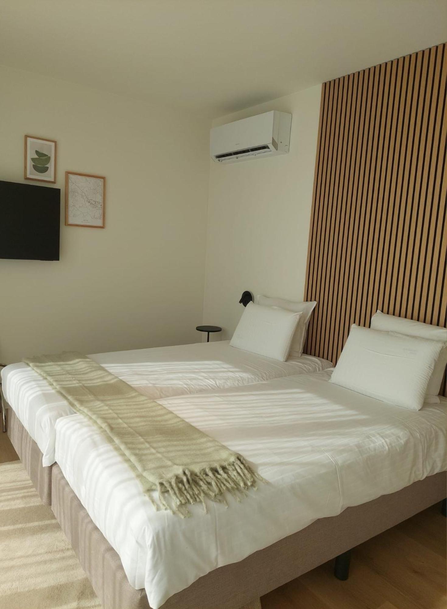 Hotel Essenza Puurs Εξωτερικό φωτογραφία