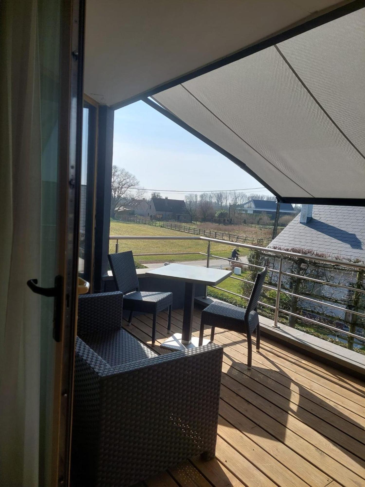 Hotel Essenza Puurs Εξωτερικό φωτογραφία